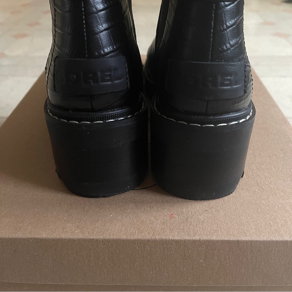 Sorel Joan Now Chelsea Boot - Picture 5 of 9